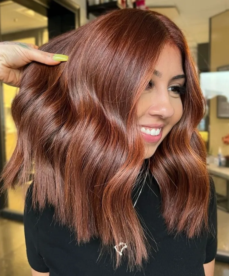 Spice up brown hair copper brown hair color trends fall 2023