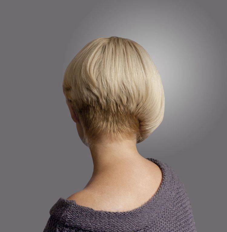 How to style stacked bob correctly